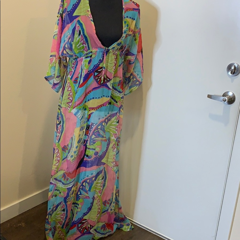 Nikki Paulo’s dress